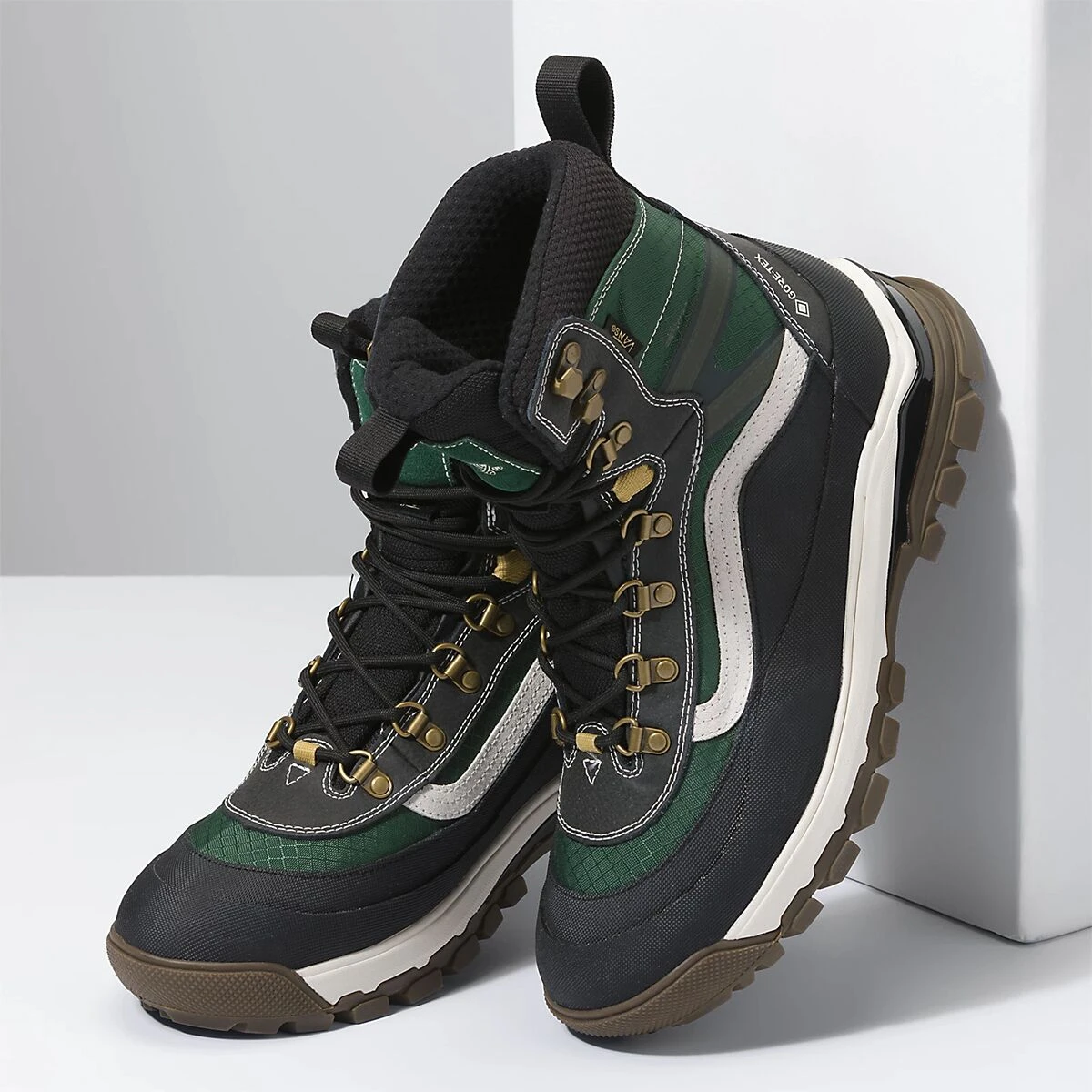 Vans Snow-Kicker GORE-TEX MTE-3 Boot - Men's 5 Vans Snow-Kicker GORE-TEX MTE-3 Boot - Men's - Image 3