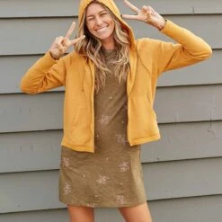 Epiq Zip Hoodie - Women's -Chic Clothing Store AUT D3