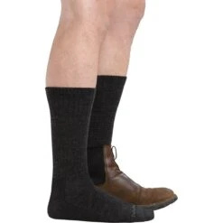 Darn Tough The Standard Crew Light Cushion Sock - Men's 12 Darn Tough The Standard Crew Light Cushion Sock - Men's -Chic Clothing Store BK D2 7