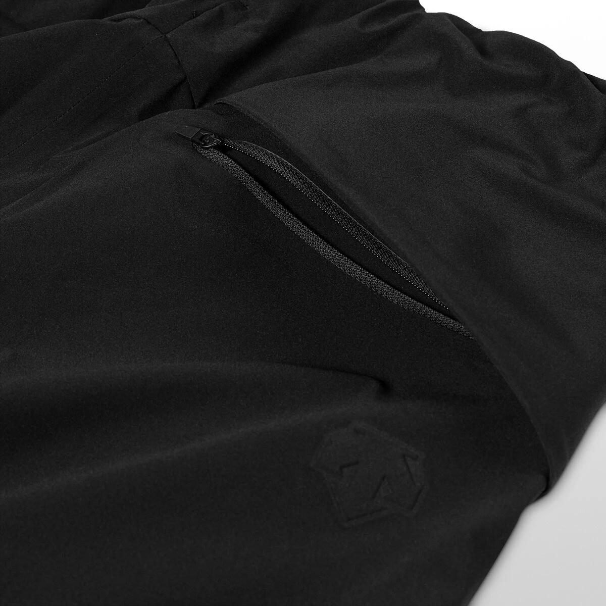 Descente One Tuck Wide Tapered Stretch Pant - Men's 4 Descente One Tuck Wide Tapered Stretch Pant - Men's - Image 2