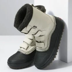 Vans Standard V Snow MTE Boot - Men's 10 Vans Standard V Snow MTE Boot - Men's -Chic Clothing Store BONBLA D3