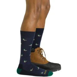 Darn Tough Duck Duck Moose Crew Light Cushion Sock 13 Darn Tough Duck Duck Moose Crew Light Cushion Sock -Chic Clothing Store ECL D5