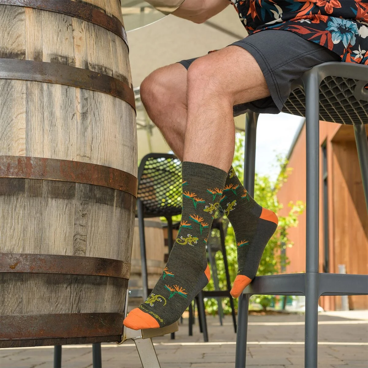 Darn Tough Paradise Crew Lightweight Sock 5 Darn Tough Paradise Crew Lightweight Sock - Image 3