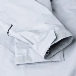 Mountain Hardwear Viv GORE-TEX Pro Jacket - Men's -Chic Clothing Store GLA D4