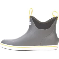 XTRATUF Ankle 6in Deck Boot - Men's 12 XTRATUF Ankle 6in Deck Boot - Men's -Chic Clothing Store GRA D3 4
