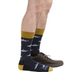 Darn Tough Spey Fly Crew Lightweight Cushion Sock - Men's 14 Darn Tough Spey Fly Crew Lightweight Cushion Sock - Men's -Chic Clothing Store NAV D2