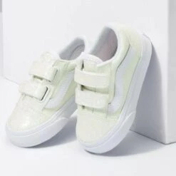 Vans Glow Old Skool V Shoe - Kids' 10 Vans Glow Old Skool V Shoe - Kids' -Chic Clothing Store NEGLCHBLMU D11