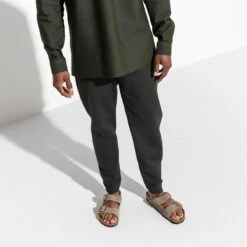 Birkenstock Arizona Suede Sandal - Men's 12 Birkenstock Arizona Suede Sandal - Men's -Chic Clothing Store TPSE D6